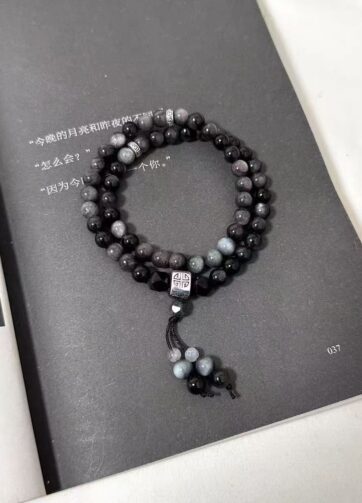 Double-layered layered bracelet [Hinami] Six-character mantra bracelet, double-layered black obsidian bracelet, exquisite bead design