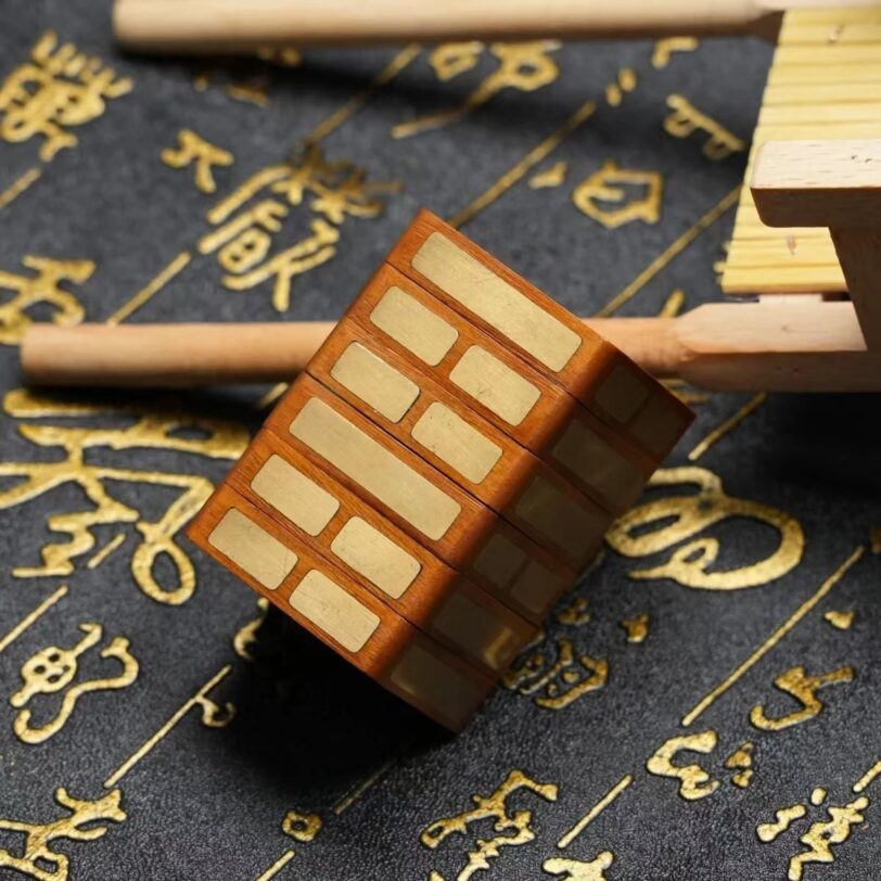 Natural Zhouyi Magic Cube Thunder Strike Jujube Wood 64 Hexagrams Boxwood Eight Trigrams Taiji Scholar's Play Yi Jing Six Lines River Chart and Luo Book Hand Grip - Image 3