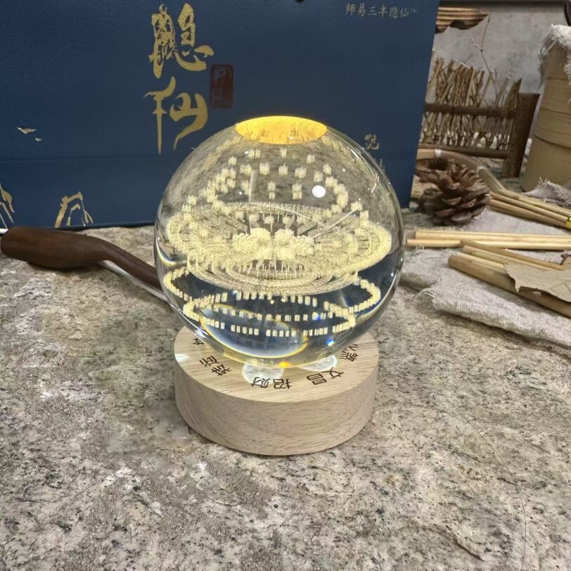 ☯️ Ba Gua Compass Feng Shui Crystal Tai Chi Ball - Image 2